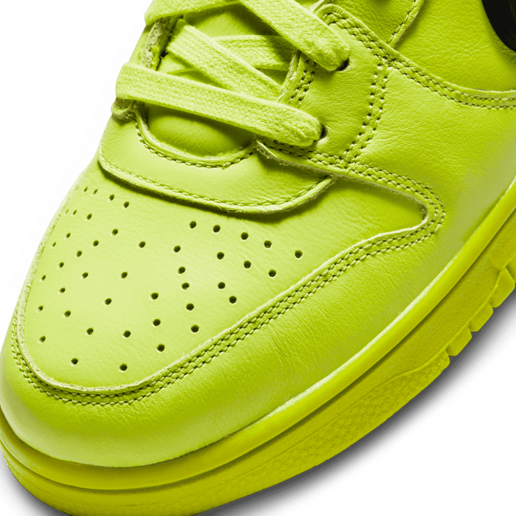 Nike Dunk High AMBUSH Flash Lime Angle 4