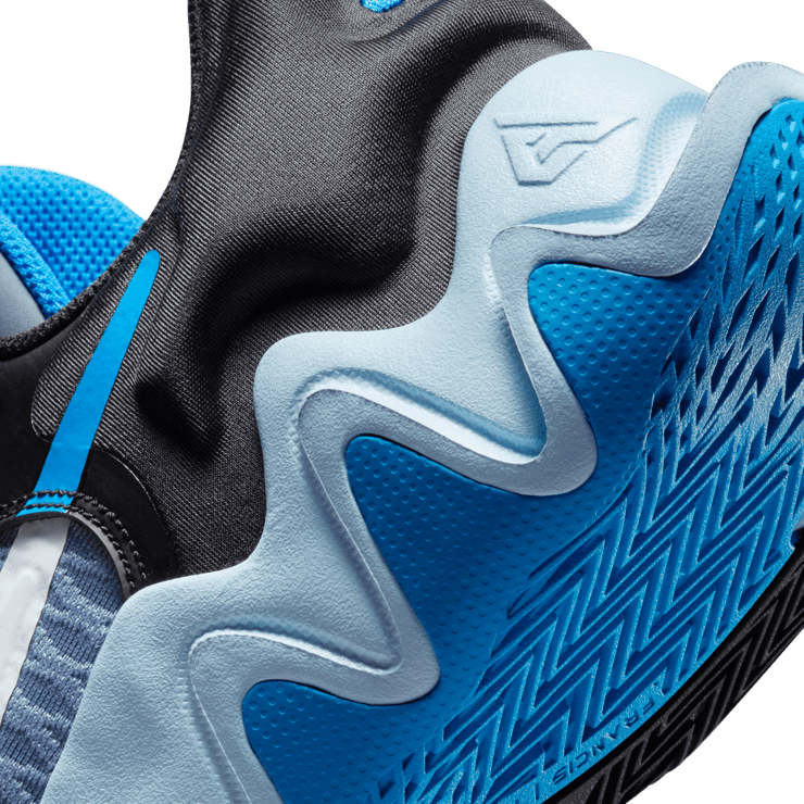 Nike Giannis Immortality Basketball Shoes Angle 5