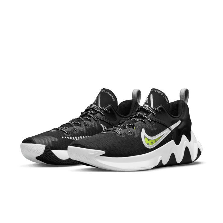 Nike Giannis Immortality Basketball Shoes Angle 2