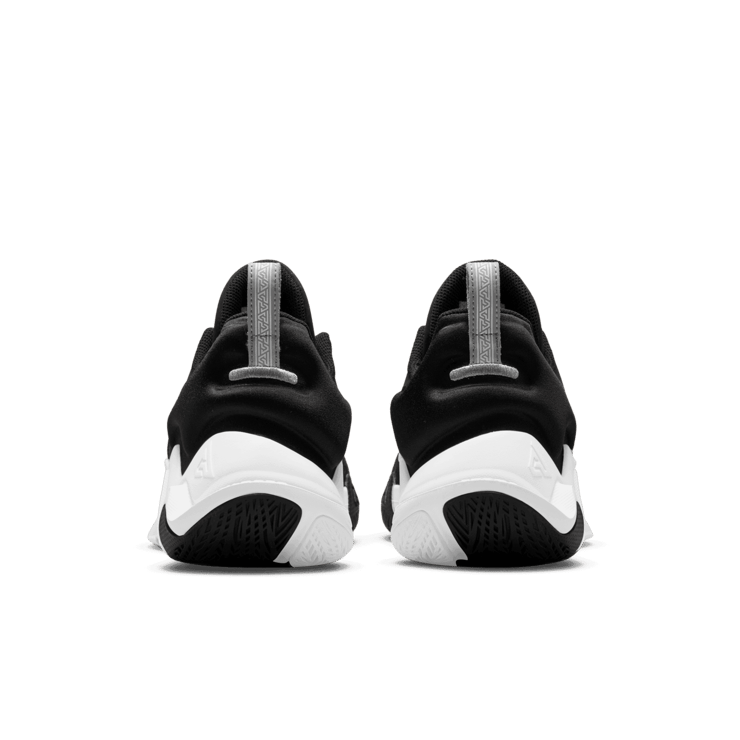 Nike Giannis Immortality Basketball Shoes Angle 3