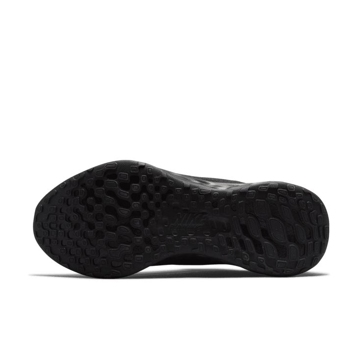 Nike Revolution 6 FlyEase Next Nature Easy On/Off Road Running Shoes (Extra Wide) Angle 0