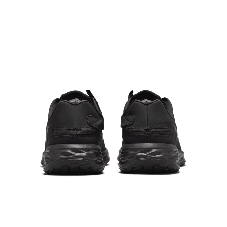 Nike Revolution 6 FlyEase Next Nature Easy On/Off Road Running Shoes (Extra Wide) Angle 3