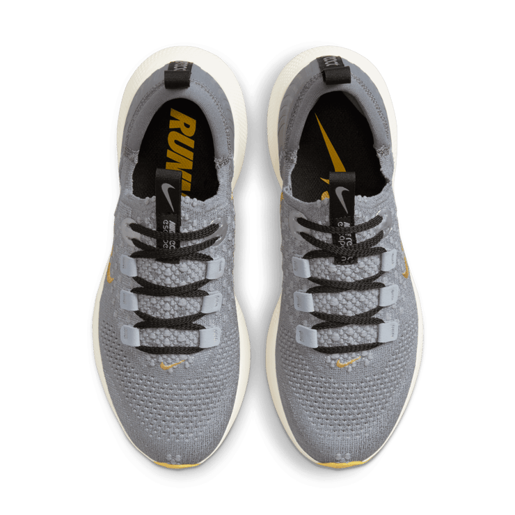 Nike Escape Run Flyknit Road Running Shoes Angle 1