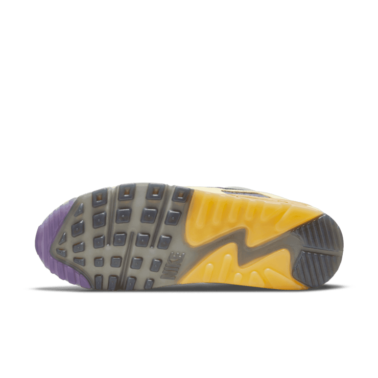 Nike Air Max 90 Shoes Angle 0