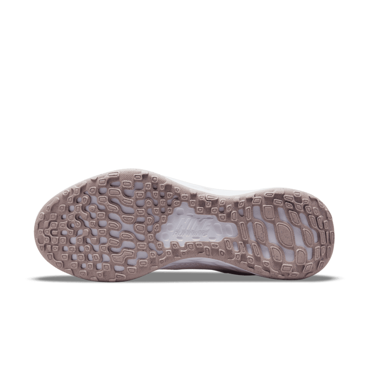 Nike Revolution 6 FlyEase Next Nature Easy On/Off Road Running Shoes Angle 0