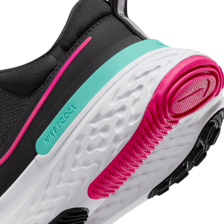 Nike React Miler 2 Road Running Shoes Angle 5