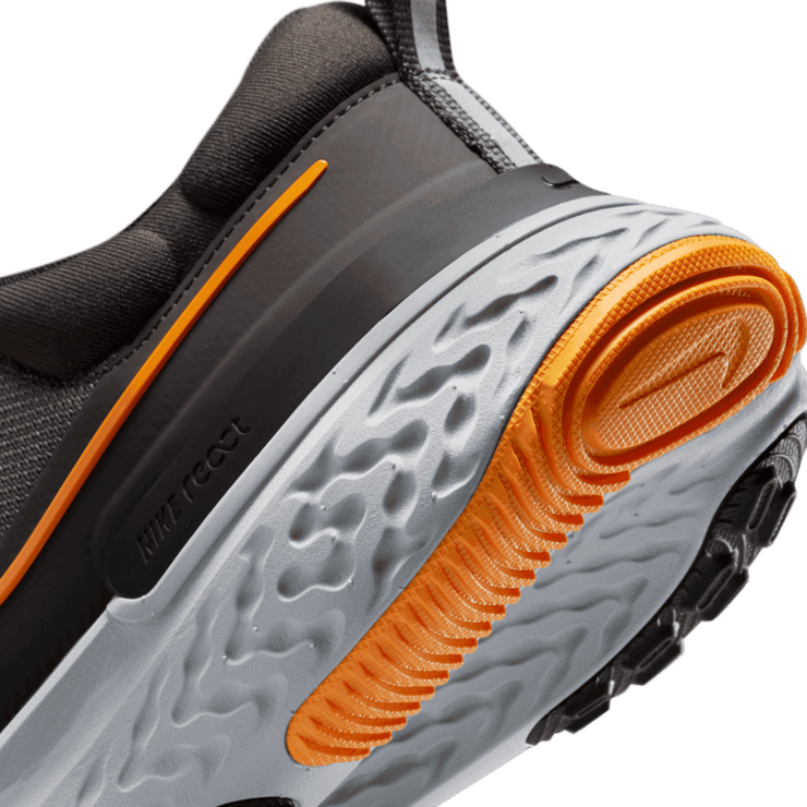 Nike React Miler 2 Road Running Shoes Angle 5