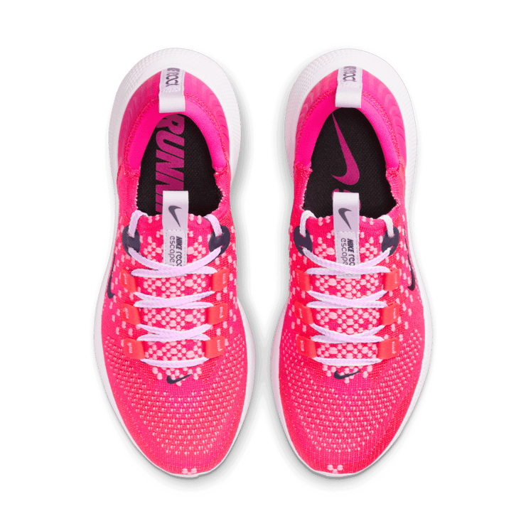 Nike Escape Run Flyknit Road Running Shoes Angle 1