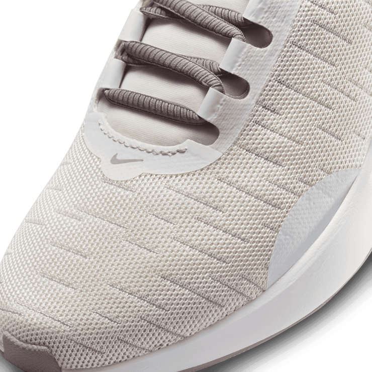 Nike Renew Serenity Run Premium Road Running Shoes Angle 4