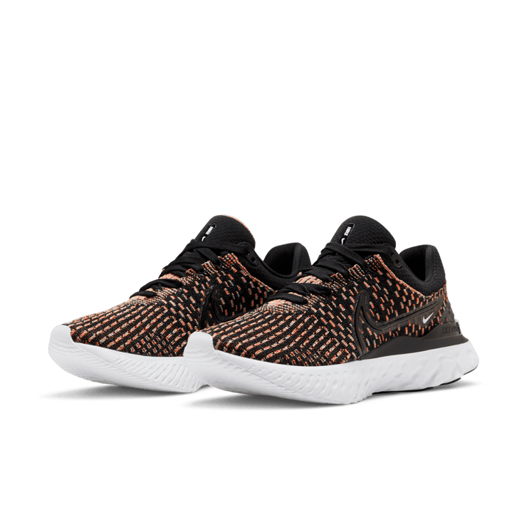 Nike Infinity React 3 Road Running Shoes Angle 2