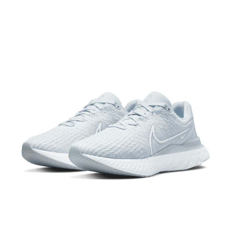Nike Infinity React 3 Road Running Shoes Angle 2