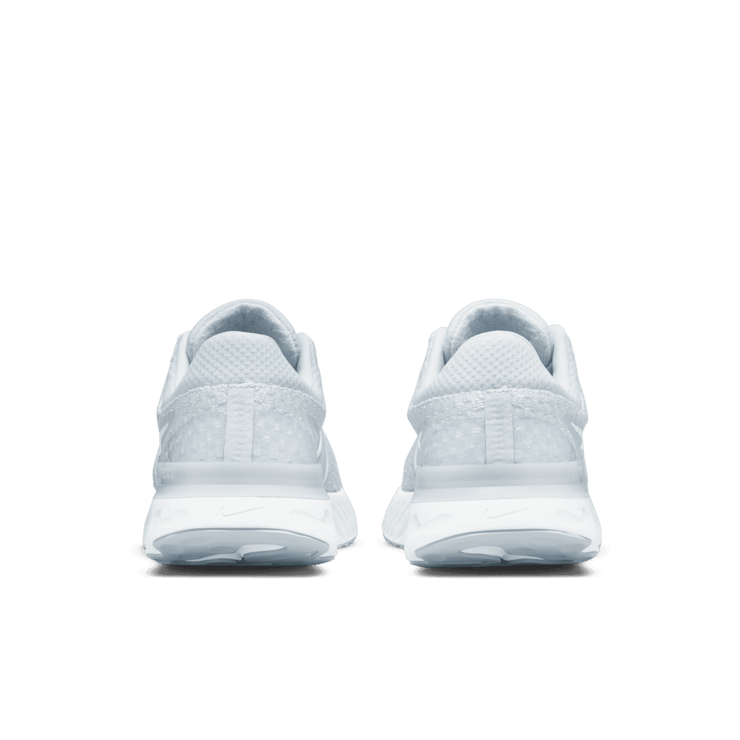 Nike Infinity React 3 Road Running Shoes Angle 3