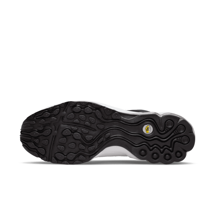 Nike Air Tuned Max Shoes Angle 0