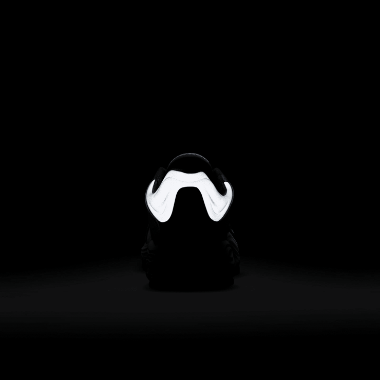 Nike Air Tuned Max Shoes Angle 7