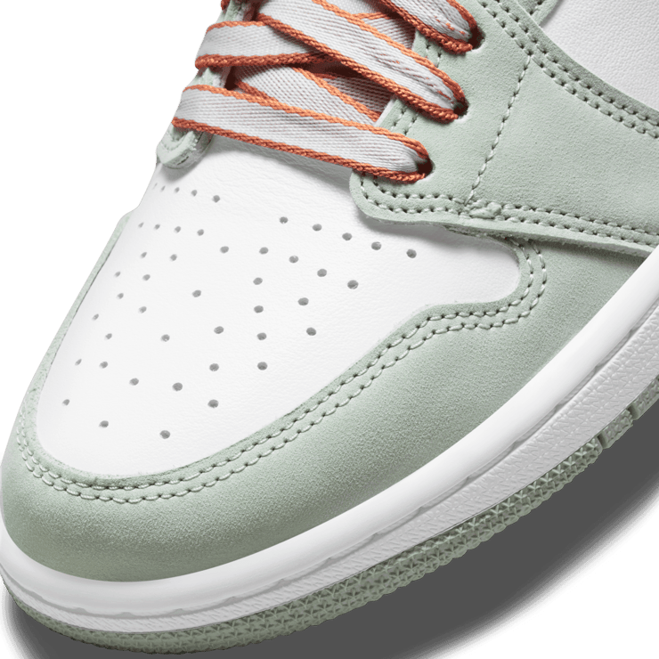 Jordan 1 High OG Seafoam (W) Angle 4