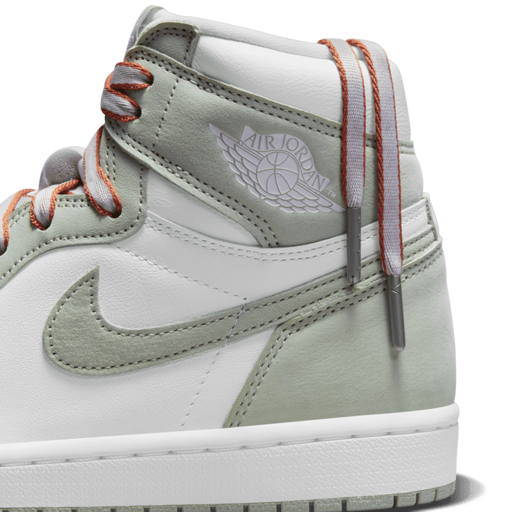 Jordan 1 High OG Seafoam (W) Angle 6