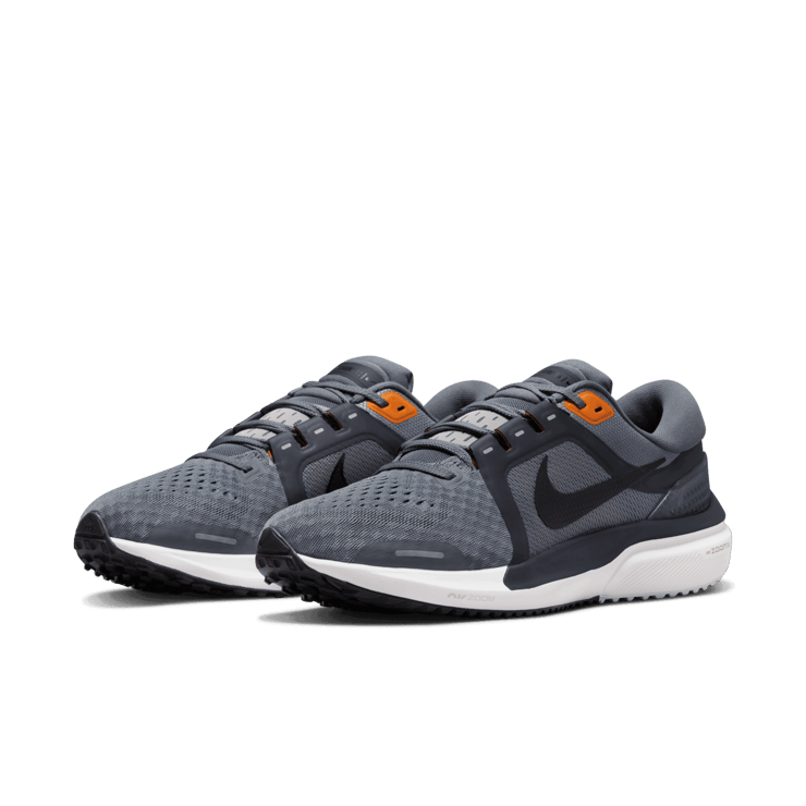 Nike Air Zoom Vomero 16 (Grey) Angle 2