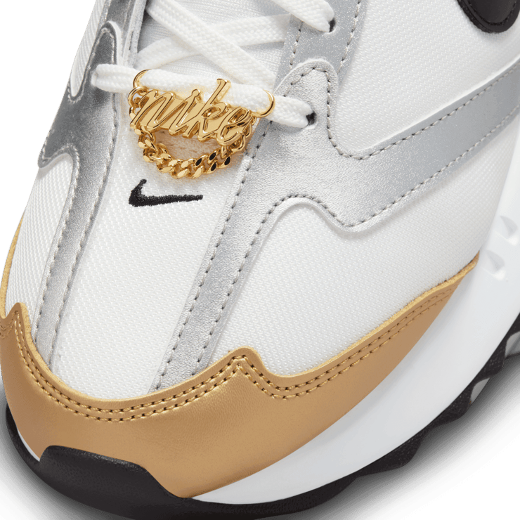 Nike Air Max Dawn SE Shoes Angle 6