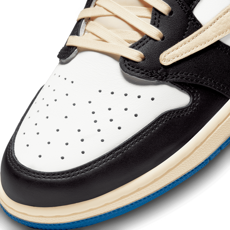 Jordan 1 Low fragment design x Travis Scott Angle 4
