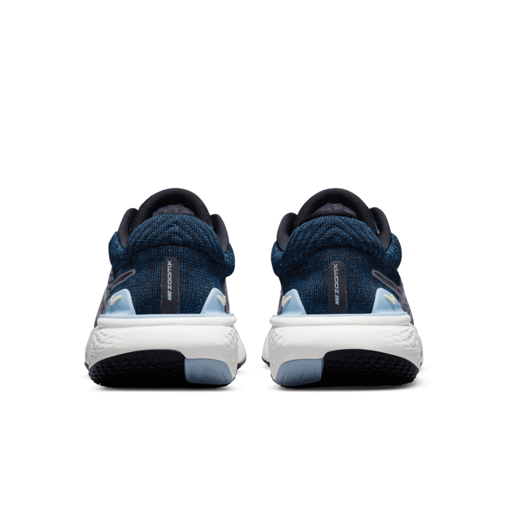 Nike ZoomX Invincible Run Flyknit 2 Road Running Shoes Angle 3