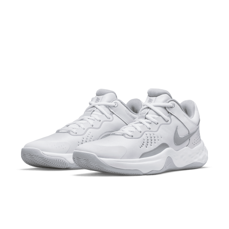 Nike Fly.By Mid 3 Basketball Shoes Angle 2