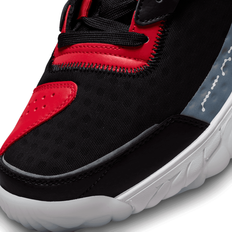 Jordan Delta 2 SE Shoes in Black Angle 4
