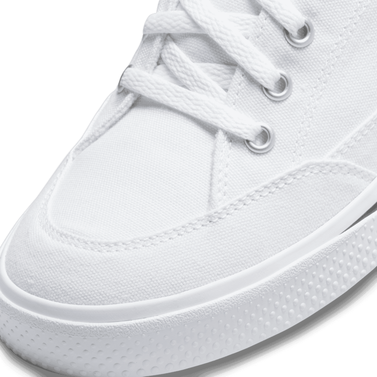 Nike Retro GTS Shoes Angle 5