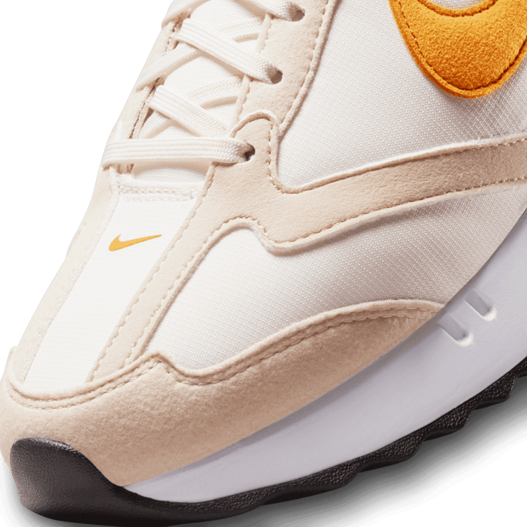 Nike Air Max Dawn Shoes Angle 4