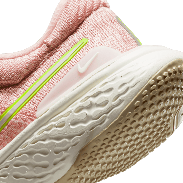 Nike ZoomX Invincible Run Flyknit 2 Road Running Shoes Angle 5