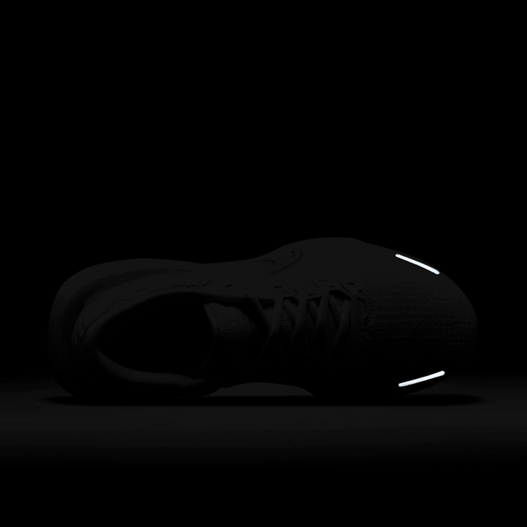 Nike ZoomX Invincible Run Flyknit 2 Road Running Shoes Angle 6