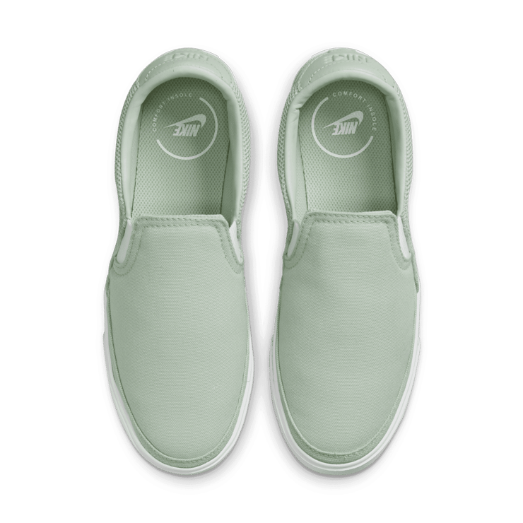 Nike Court Legacy Slip-On Angle 1