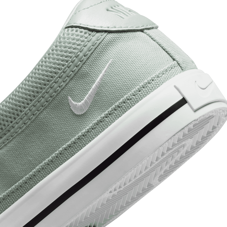 Nike Court Legacy Slip-On Angle 5