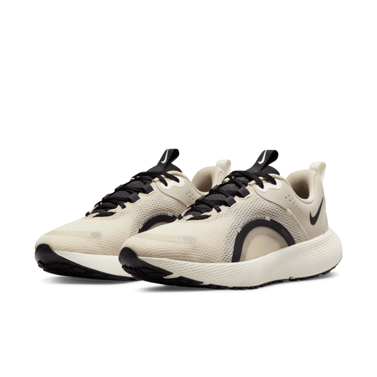 Nike React Escape Run 2 Road Running Shoes Angle 2