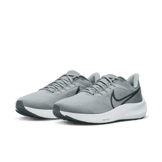 Nike Air Zoom Pegasus 39 Road Running Shoes Angle 2