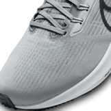 Nike Air Zoom Pegasus 39 Road Running Shoes Angle 4