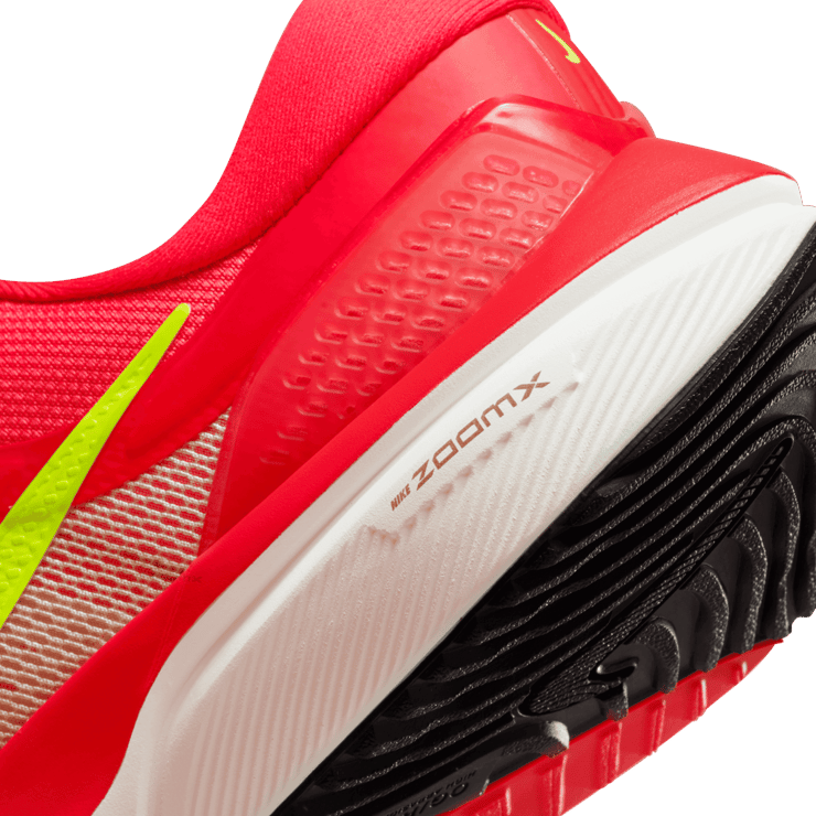 Nike Air Zoom Vomero 16 (Red) Angle 5