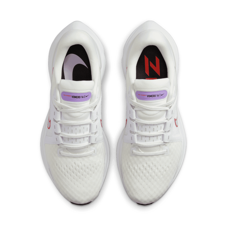 Nike Air Zoom Vomero 16 (White) Angle 1