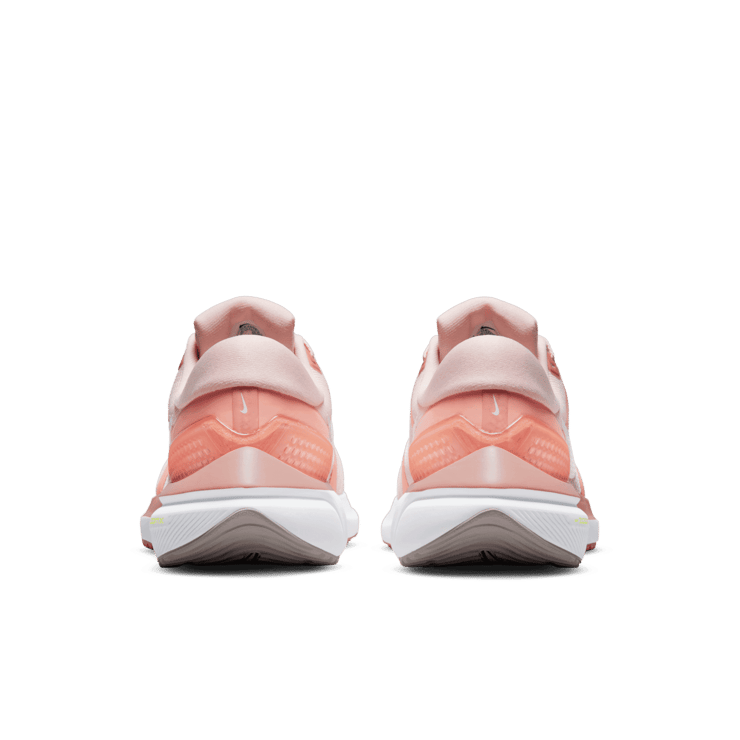 Nike Air Zoom Vomero 16 (Pink) Angle 3