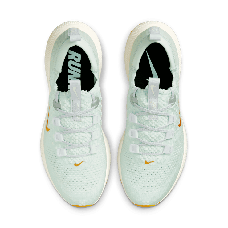 Nike Escape Run Flyknit Road Running Shoes Angle 1