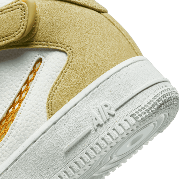 Nike Air Force 1 Mid '07 LV8 Next Nature Shoes Angle 5