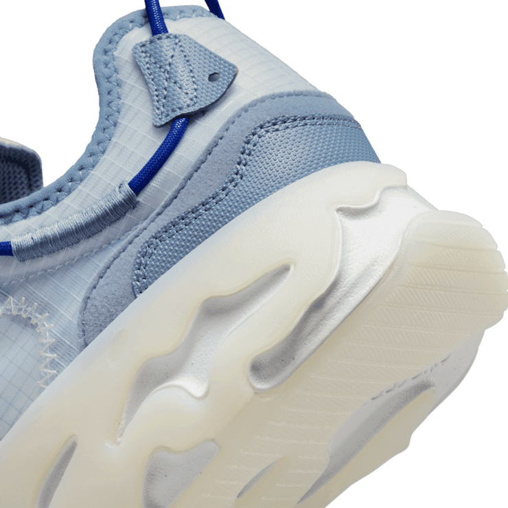 Nike React Live Shoes Angle 5