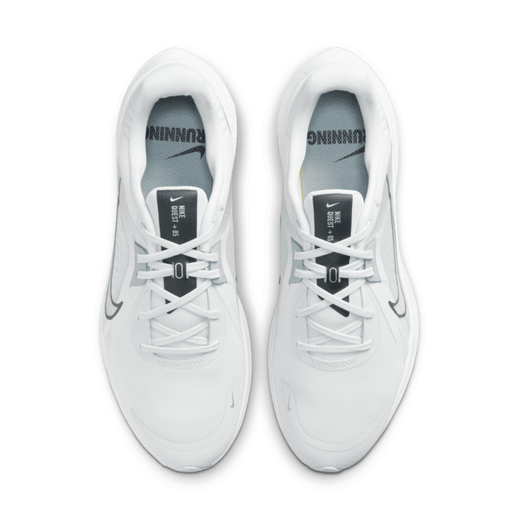 Nike Quest 5 Road Running Shoes Angle 1