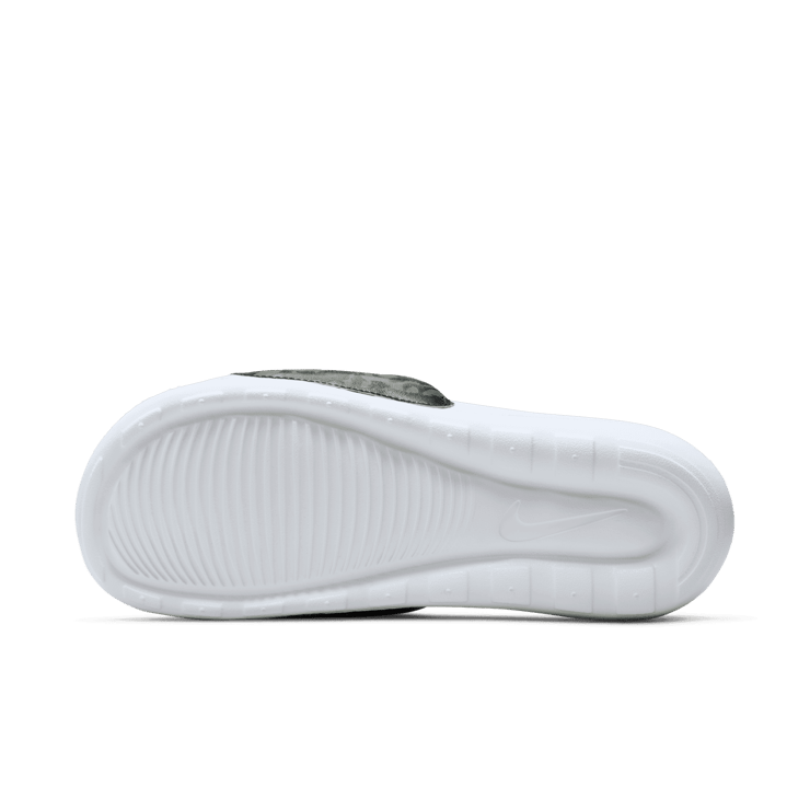 Nike Victori One Print Slides Angle 0