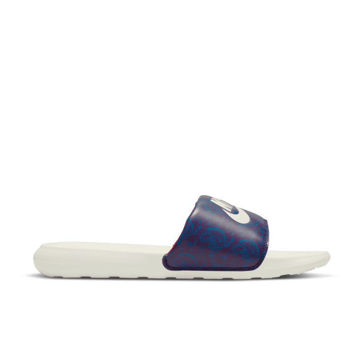 Nike Victori One Printed Slides Angle 1