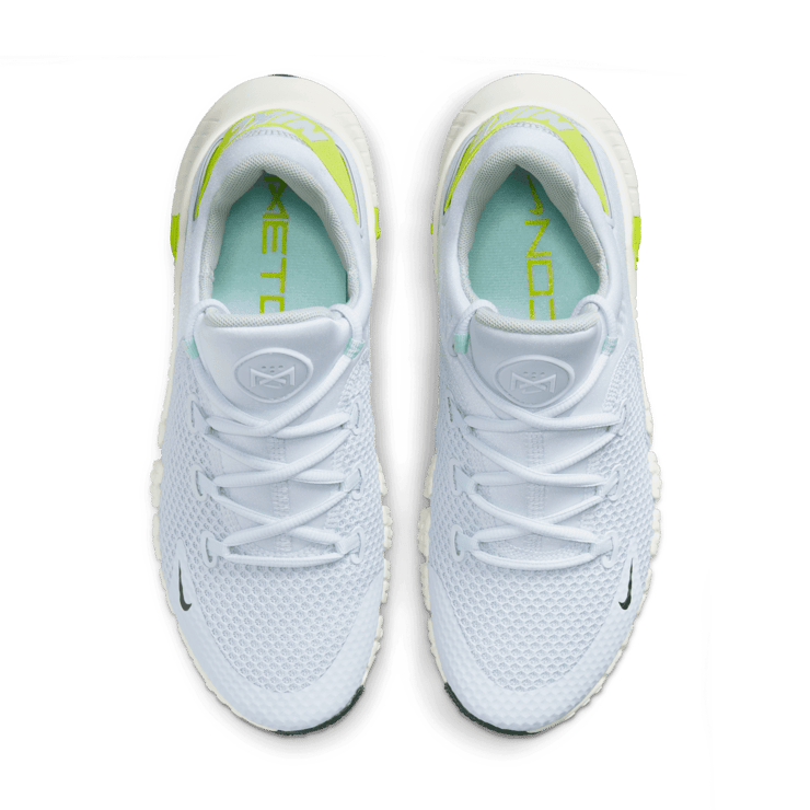 Nike Free Metcon 4 Grey Angle 1