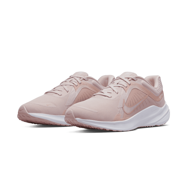 Nike Quest 5 Road Running Shoes Angle 2