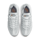 Nike Air Max 95 Shoes Angle 2