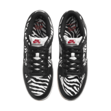 Nike SB Dunk Low Quartersnacks Zebra Angle 1
