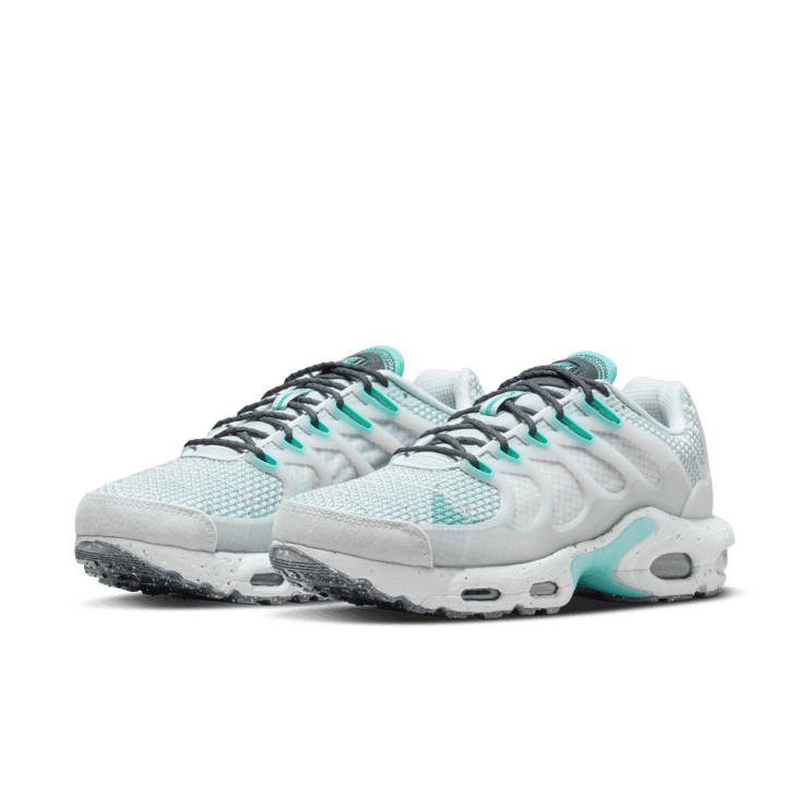 Nike Air Max Terrascape Plus Shoes Angle 2