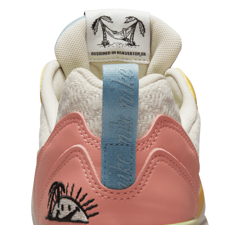 Nike Air Max Dawn SE Shoes Angle 7